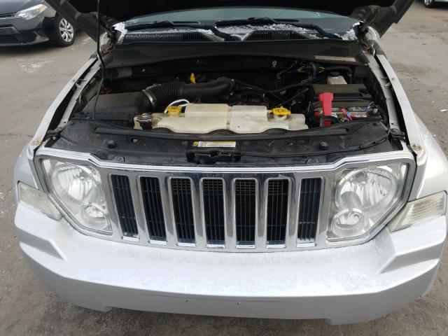 Photo 6 VIN: 1C4PJMCKXCW149646 - JEEP LIBERTY LI 