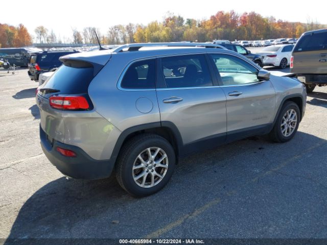 Photo 3 VIN: 1C4PJMCS0GW215790 - JEEP CHEROKEE 