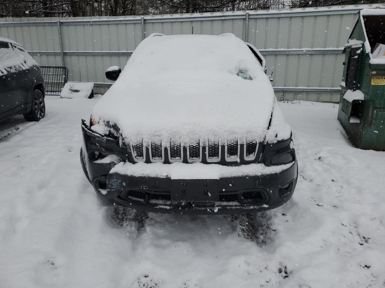 Photo 4 VIN: 1C4PJMCS0GW318627 - JEEP GRAND CHEROKEE 