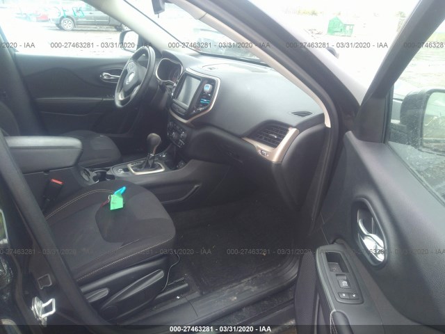 Photo 4 VIN: 1C4PJMCS1GW132529 - JEEP CHEROKEE 