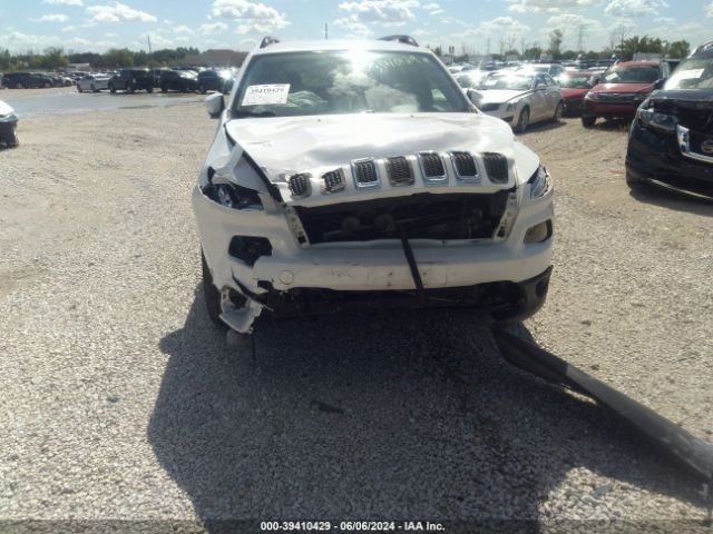 Photo 5 VIN: 1C4PJMCS1GW141876 - JEEP CHEROKEE 