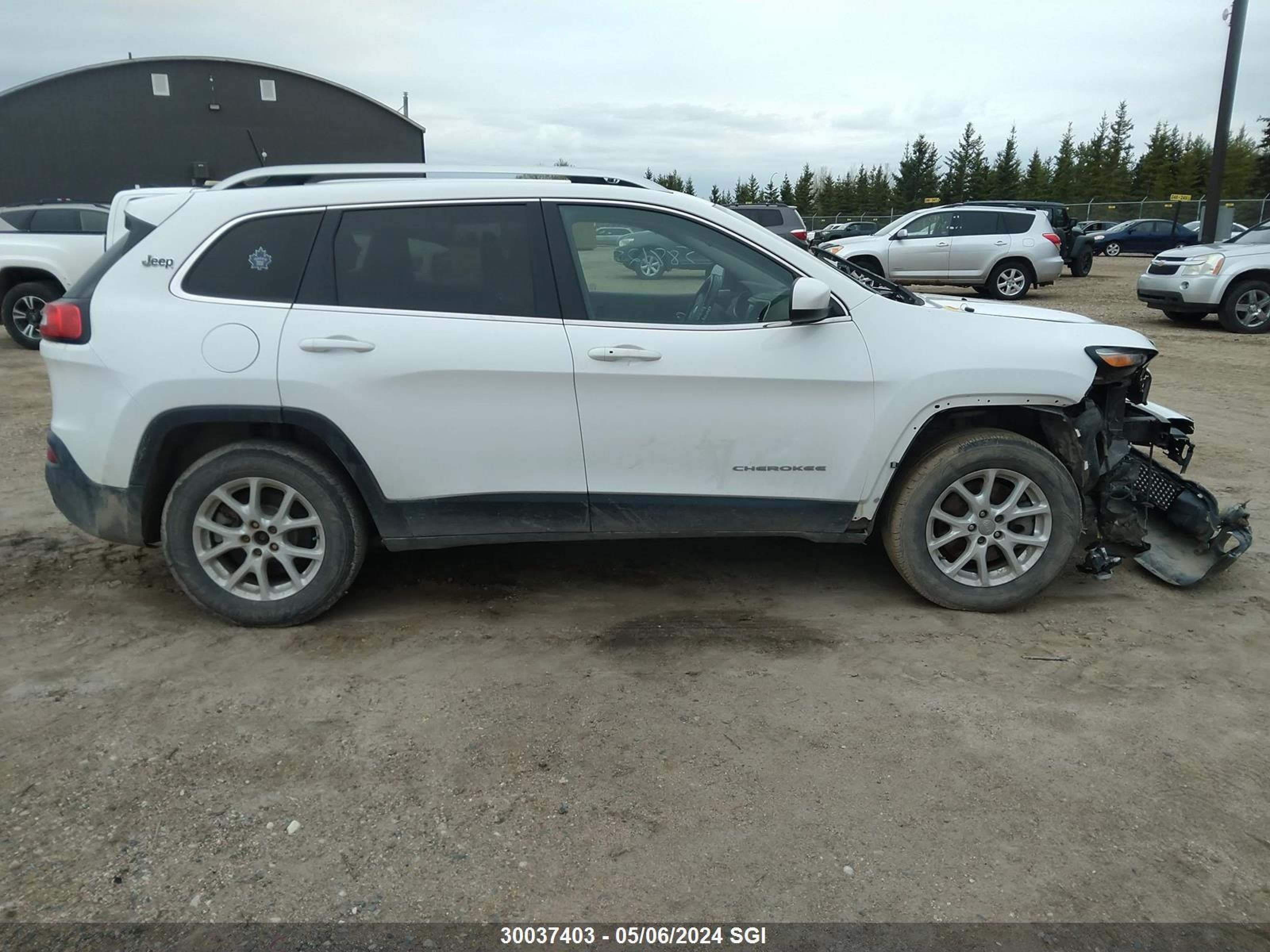 Photo 14 VIN: 1C4PJMCS1GW195288 - JEEP CHEROKEE 