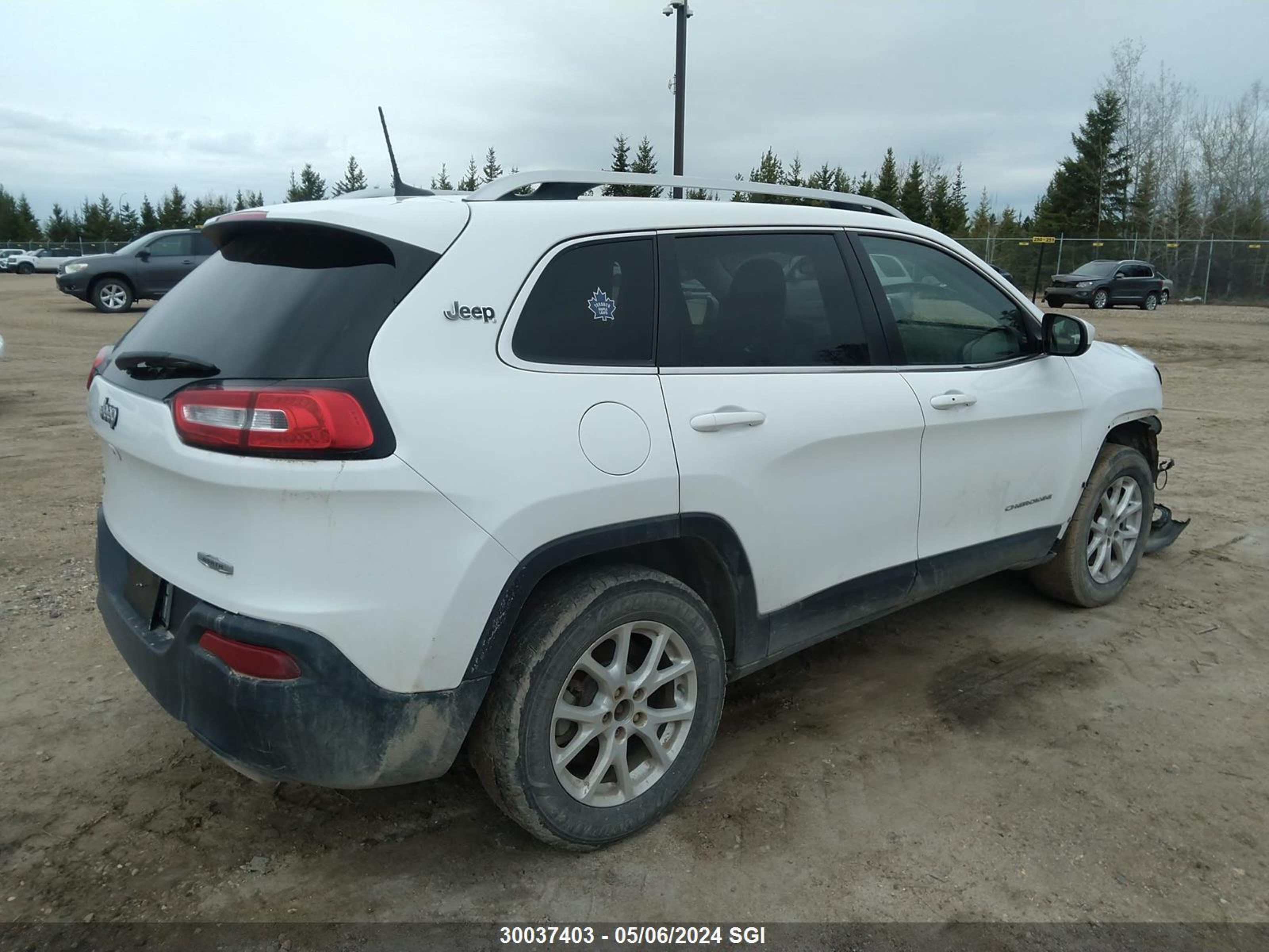 Photo 3 VIN: 1C4PJMCS1GW195288 - JEEP CHEROKEE 