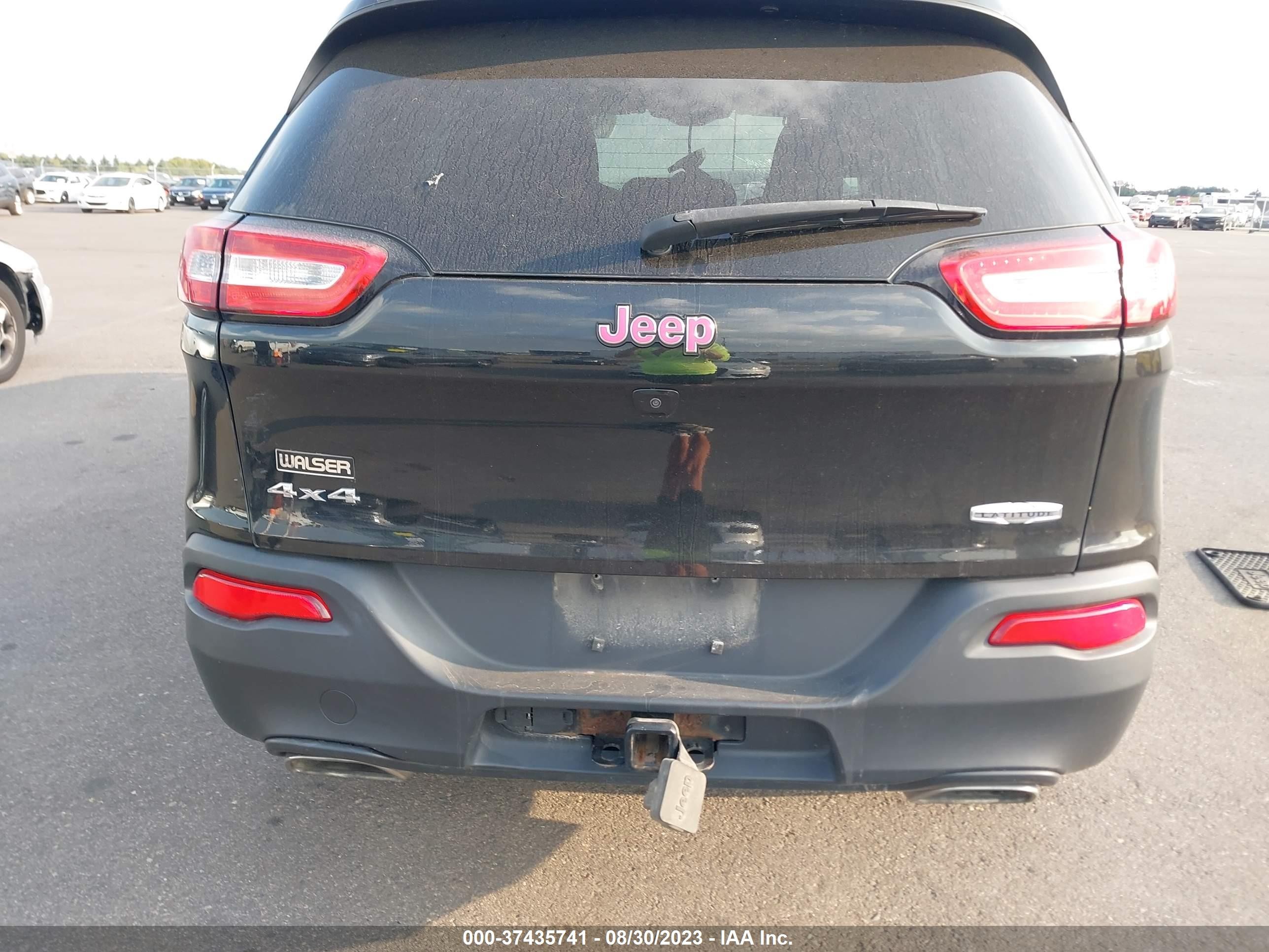 Photo 15 VIN: 1C4PJMCS1GW211392 - JEEP CHEROKEE 