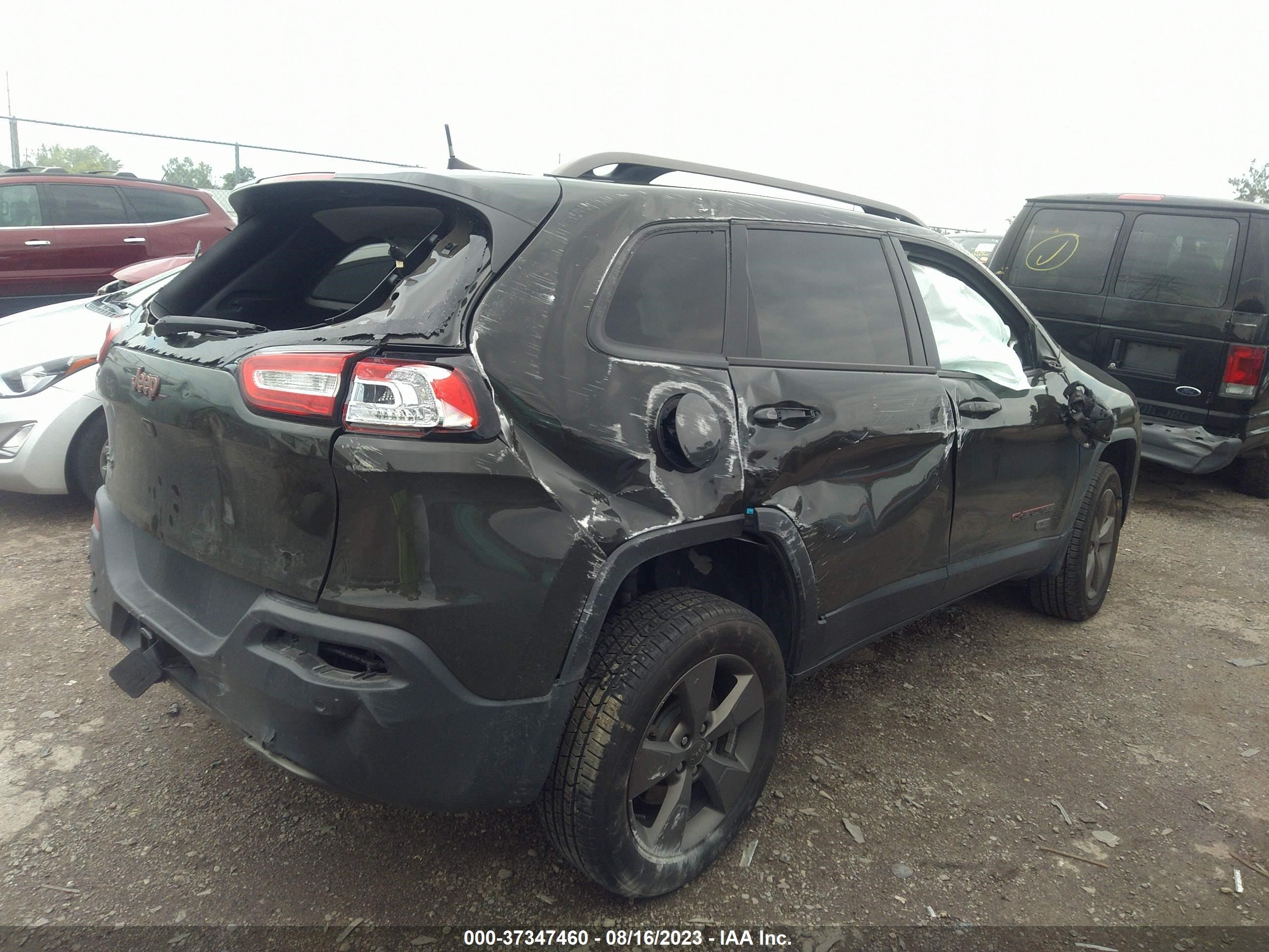 Photo 3 VIN: 1C4PJMCS1HW563308 - JEEP CHEROKEE 