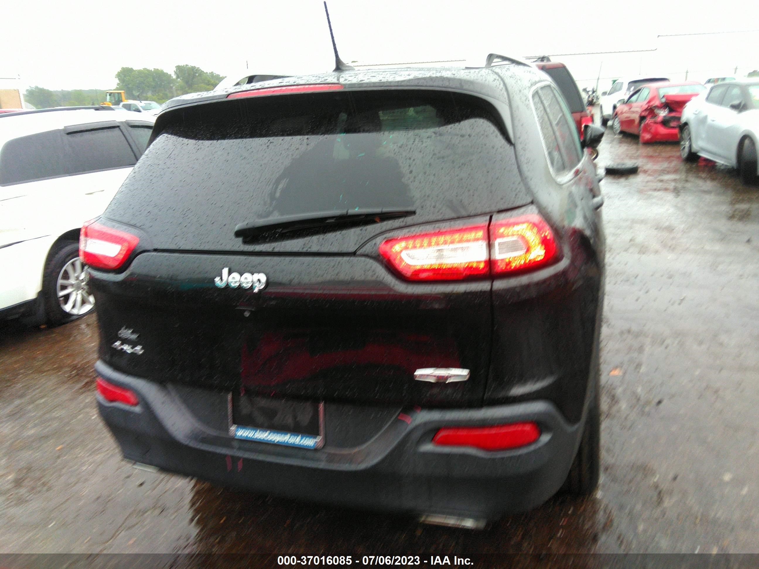 Photo 15 VIN: 1C4PJMCS2FW590952 - JEEP CHEROKEE 