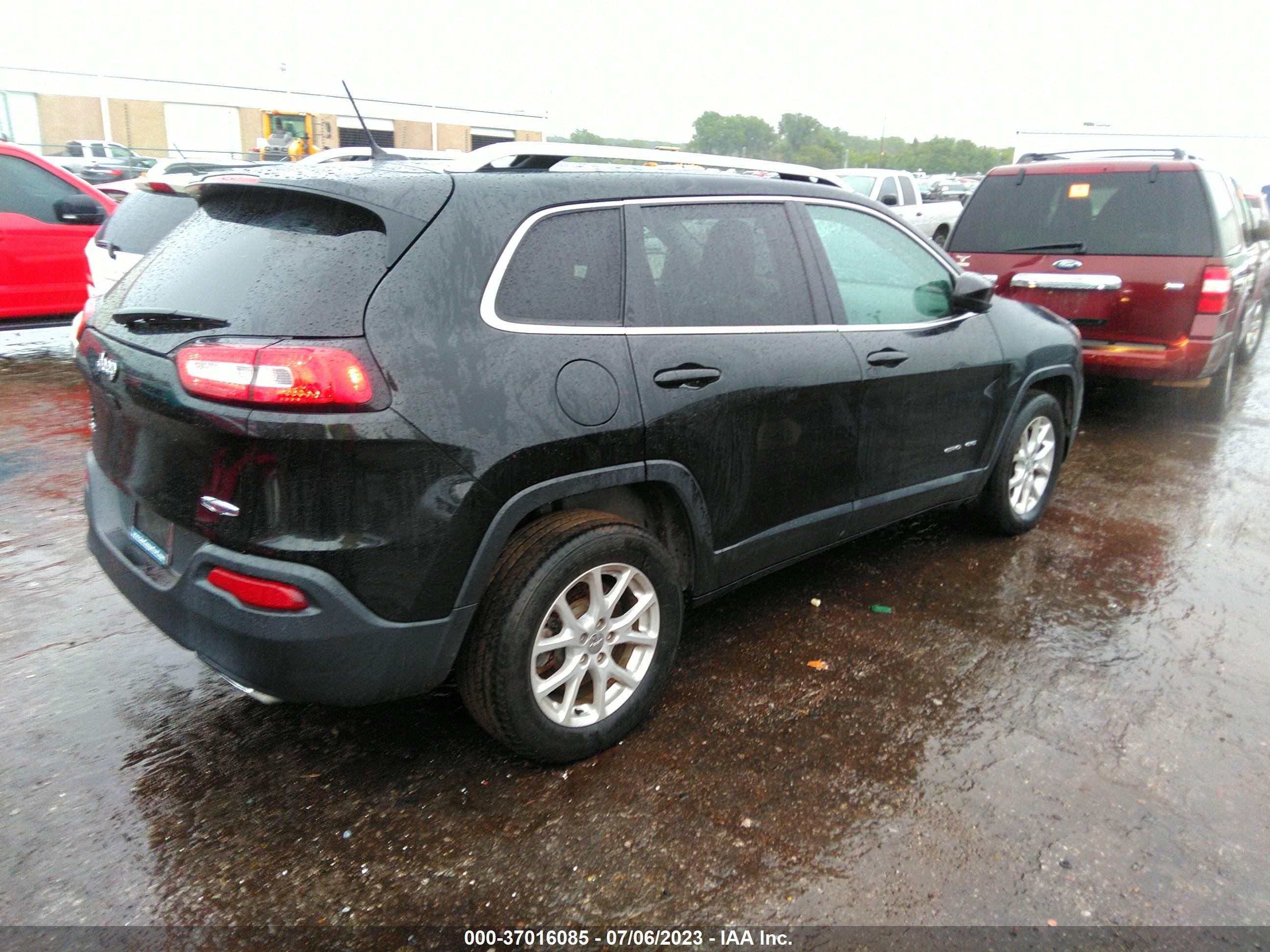 Photo 3 VIN: 1C4PJMCS2FW590952 - JEEP CHEROKEE 