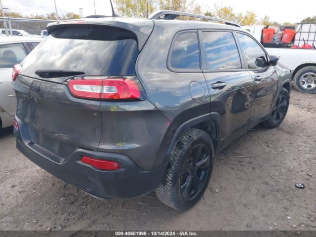 Photo 3 VIN: 1C4PJMCS2GW120843 - JEEP CHEROKEE 