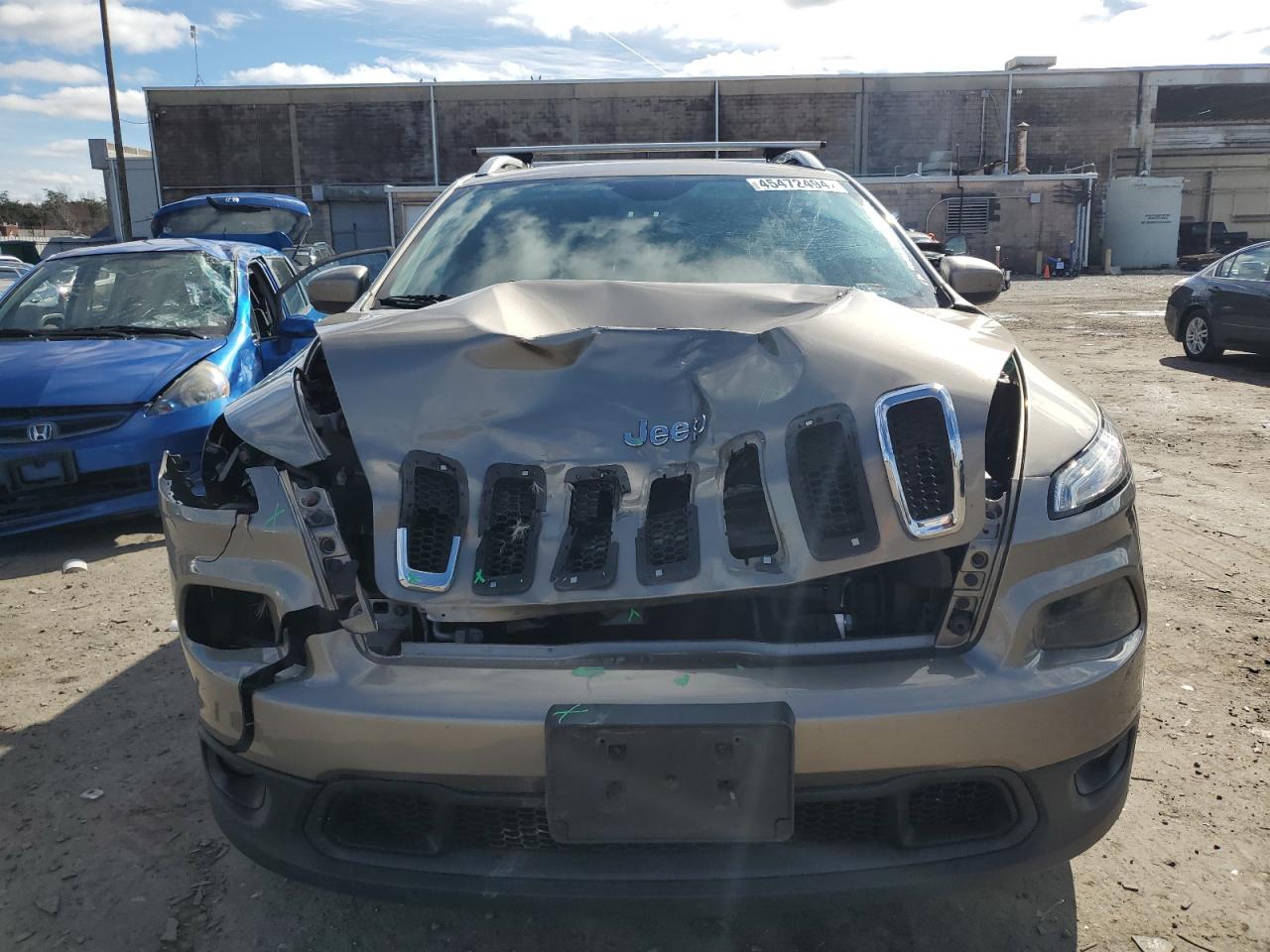 Photo 4 VIN: 1C4PJMCS2GW310836 - JEEP GRAND CHEROKEE 