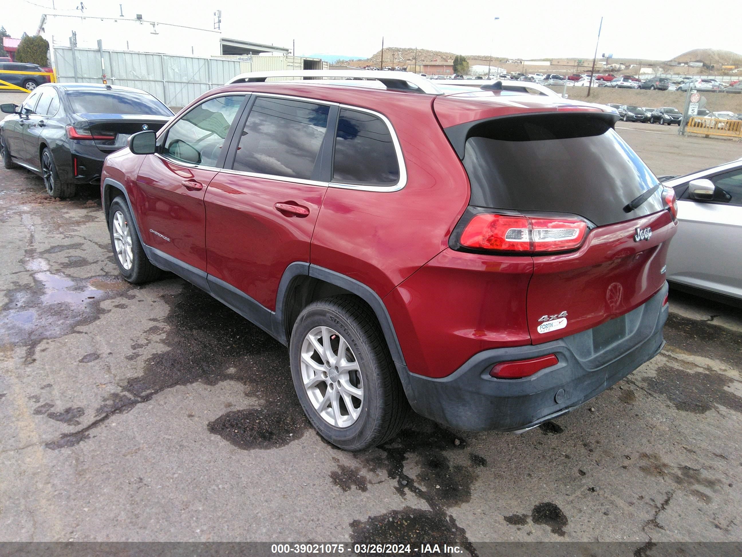 Photo 2 VIN: 1C4PJMCS3FW702271 - JEEP CHEROKEE 