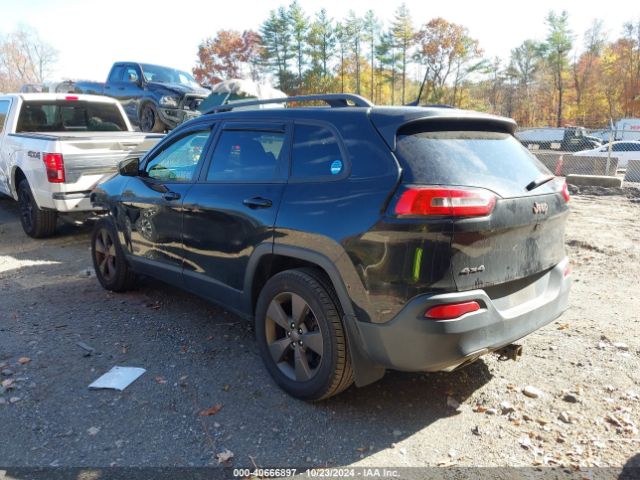 Photo 2 VIN: 1C4PJMCS3GW307993 - JEEP CHEROKEE 