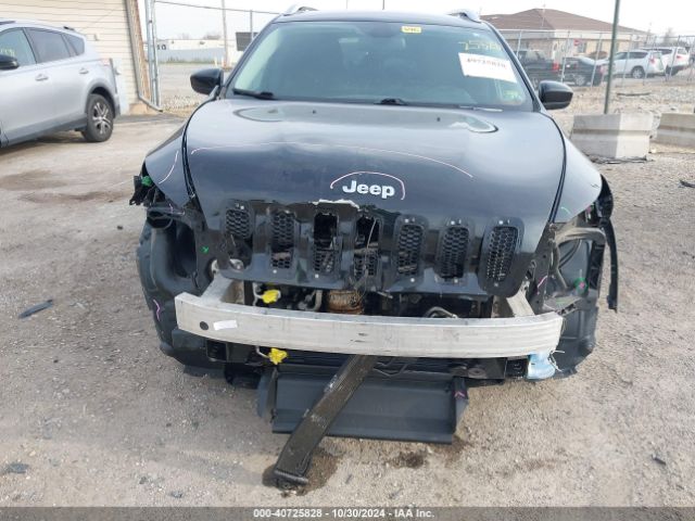 Photo 5 VIN: 1C4PJMCS3GW372147 - JEEP CHEROKEE 