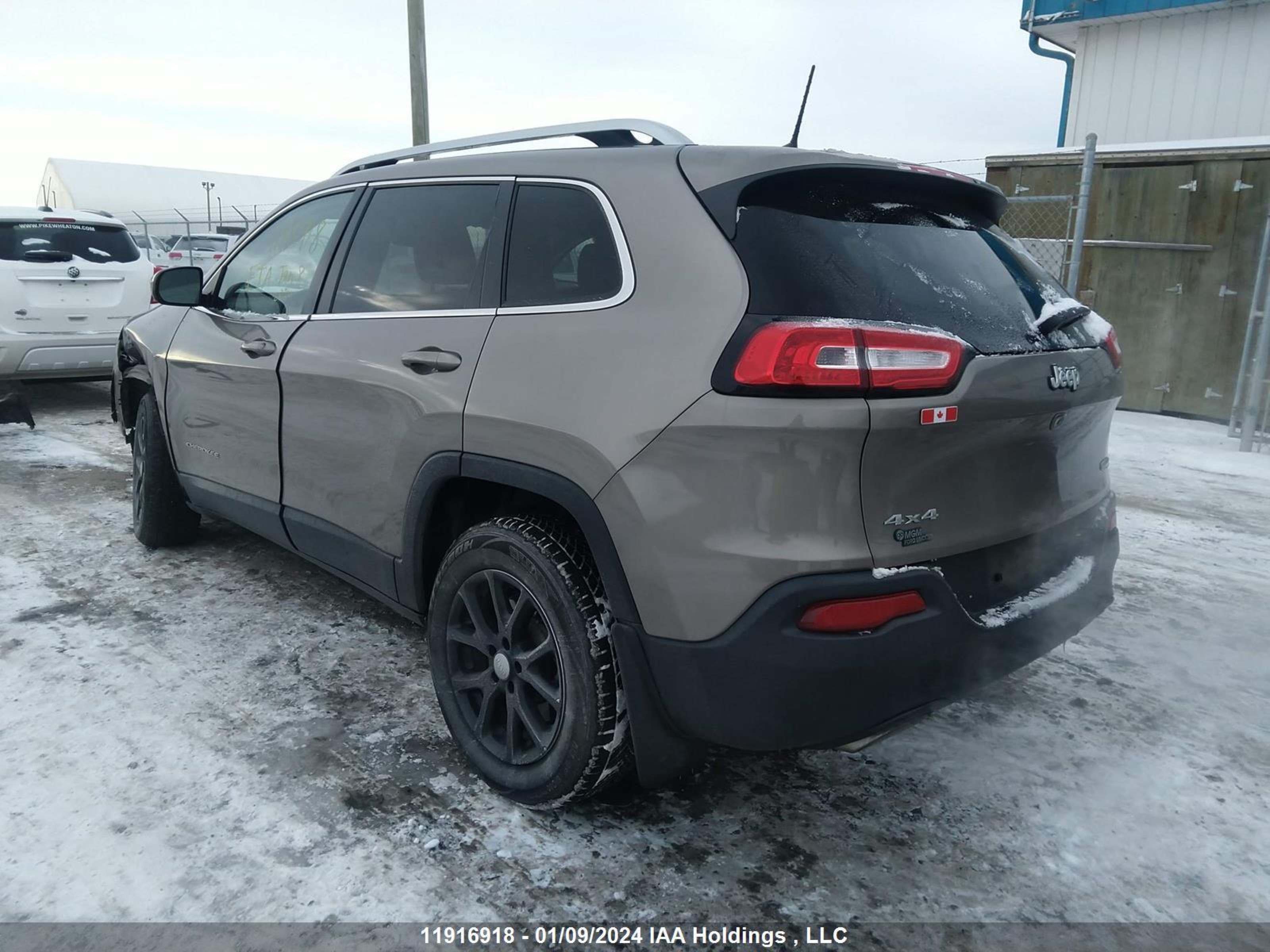 Photo 2 VIN: 1C4PJMCS3HW620088 - JEEP CHEROKEE 