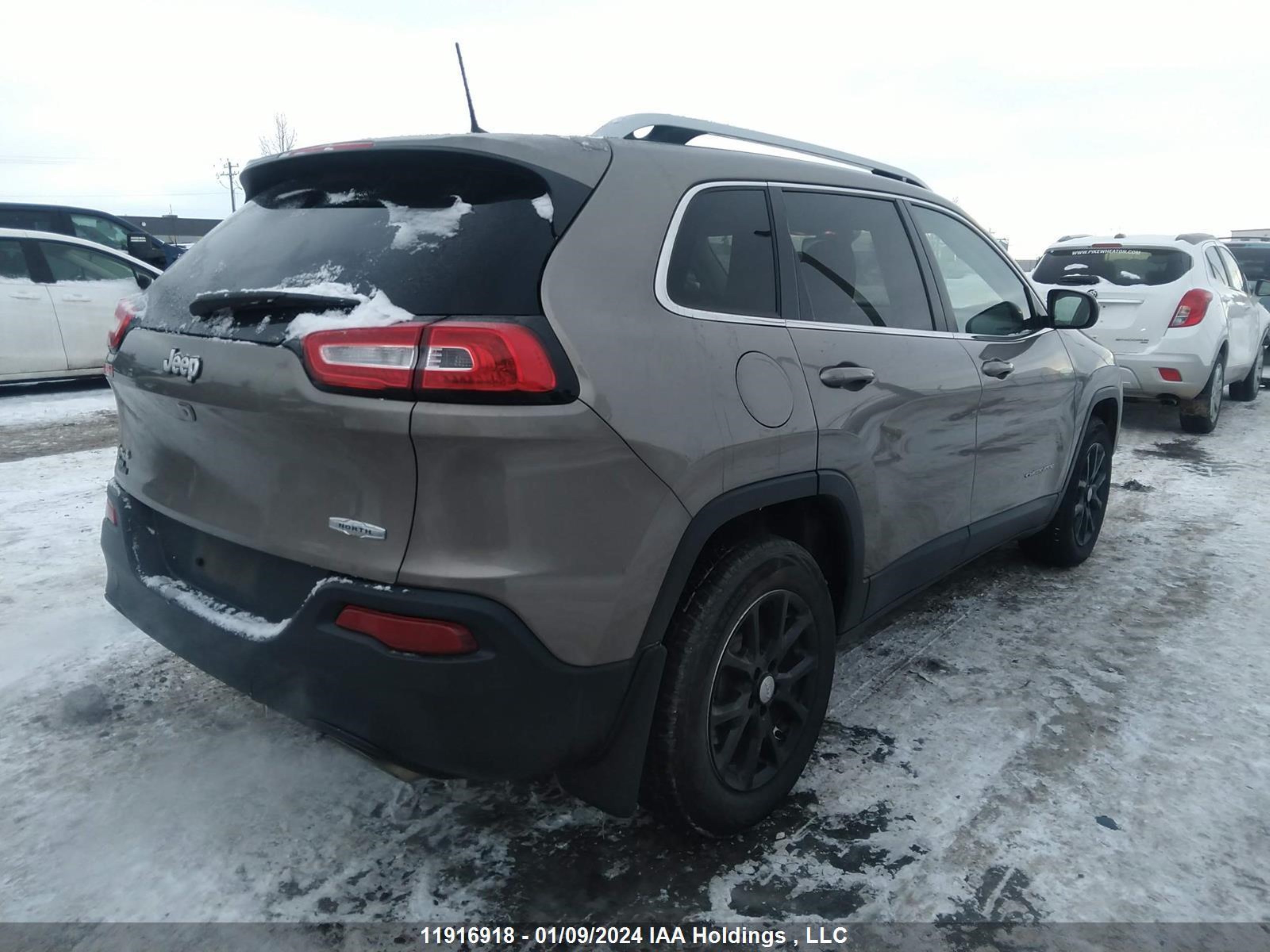 Photo 3 VIN: 1C4PJMCS3HW620088 - JEEP CHEROKEE 