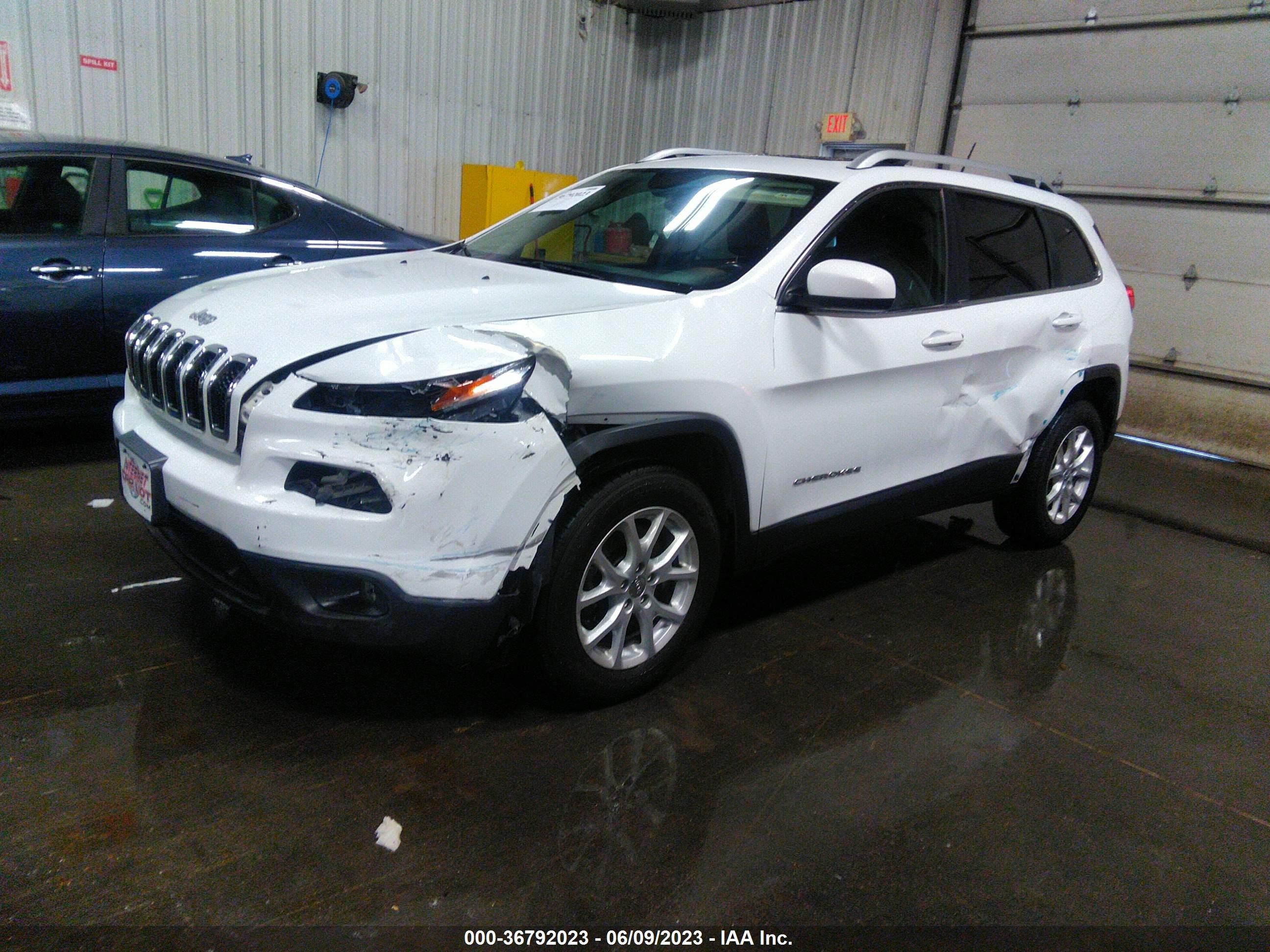 Photo 1 VIN: 1C4PJMCS4FW599605 - JEEP CHEROKEE 