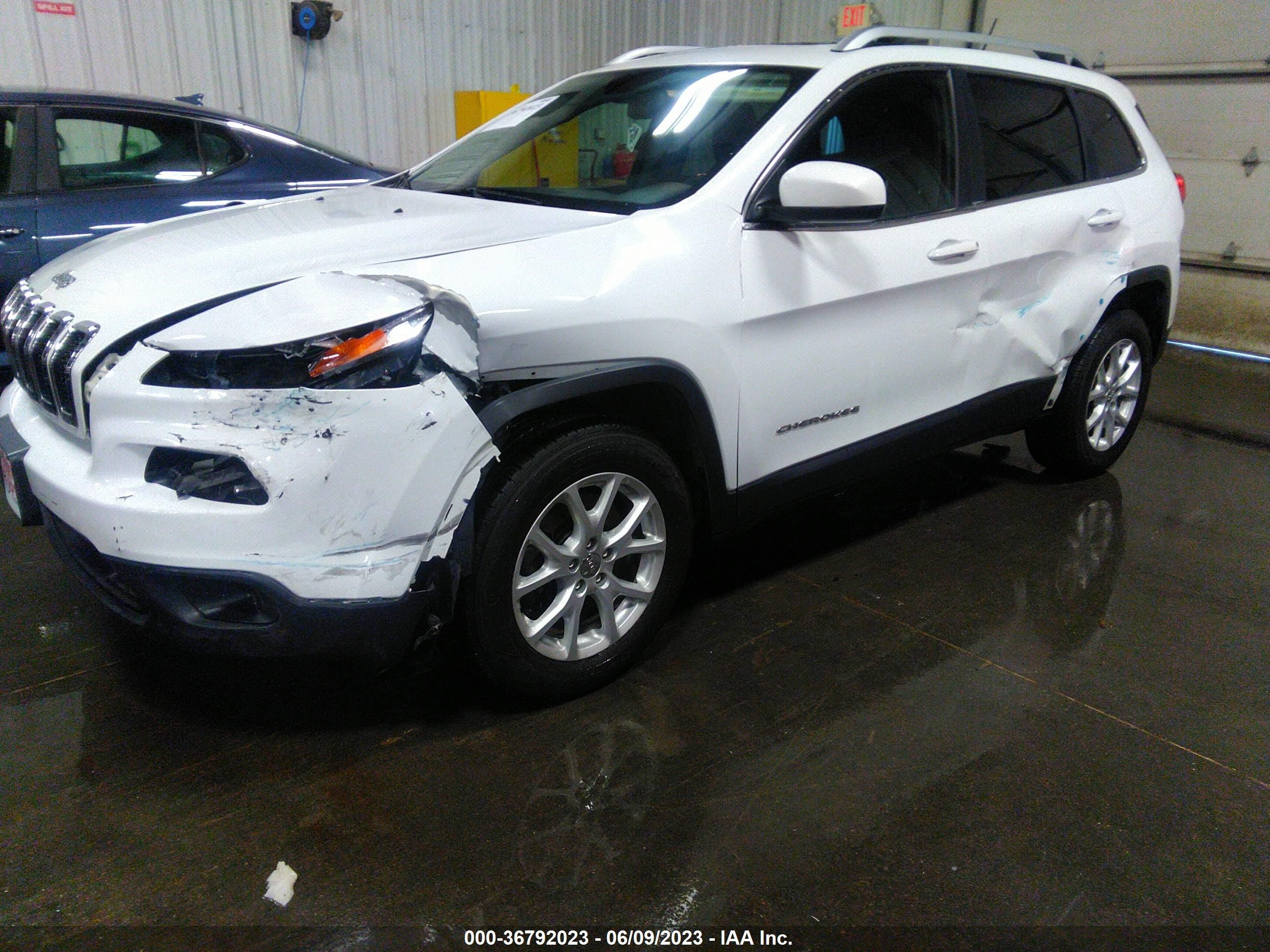 Photo 5 VIN: 1C4PJMCS4FW599605 - JEEP CHEROKEE 