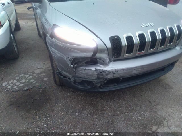 Photo 5 VIN: 1C4PJMCS4GW211175 - JEEP CHEROKEE 