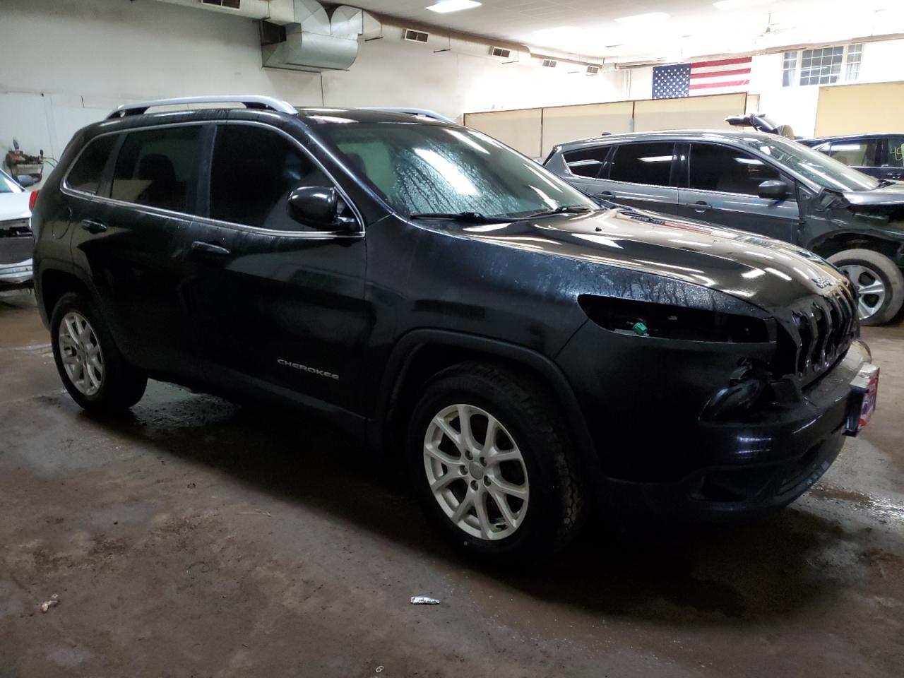 Photo 3 VIN: 1C4PJMCS4GW284563 - JEEP GRAND CHEROKEE 