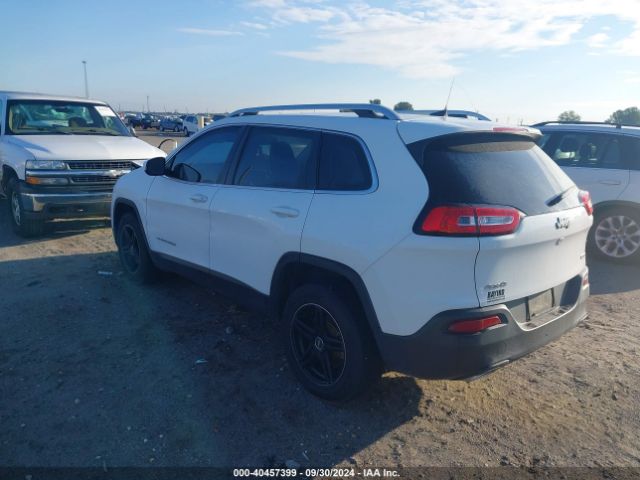 Photo 2 VIN: 1C4PJMCS4GW327847 - JEEP CHEROKEE 