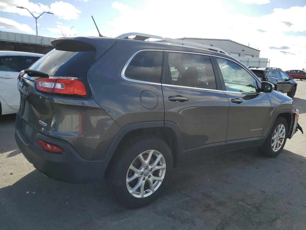 Photo 2 VIN: 1C4PJMCS5EW237233 - JEEP GRAND CHEROKEE 