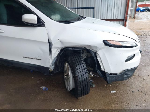 Photo 5 VIN: 1C4PJMCS5GW341529 - JEEP CHEROKEE 