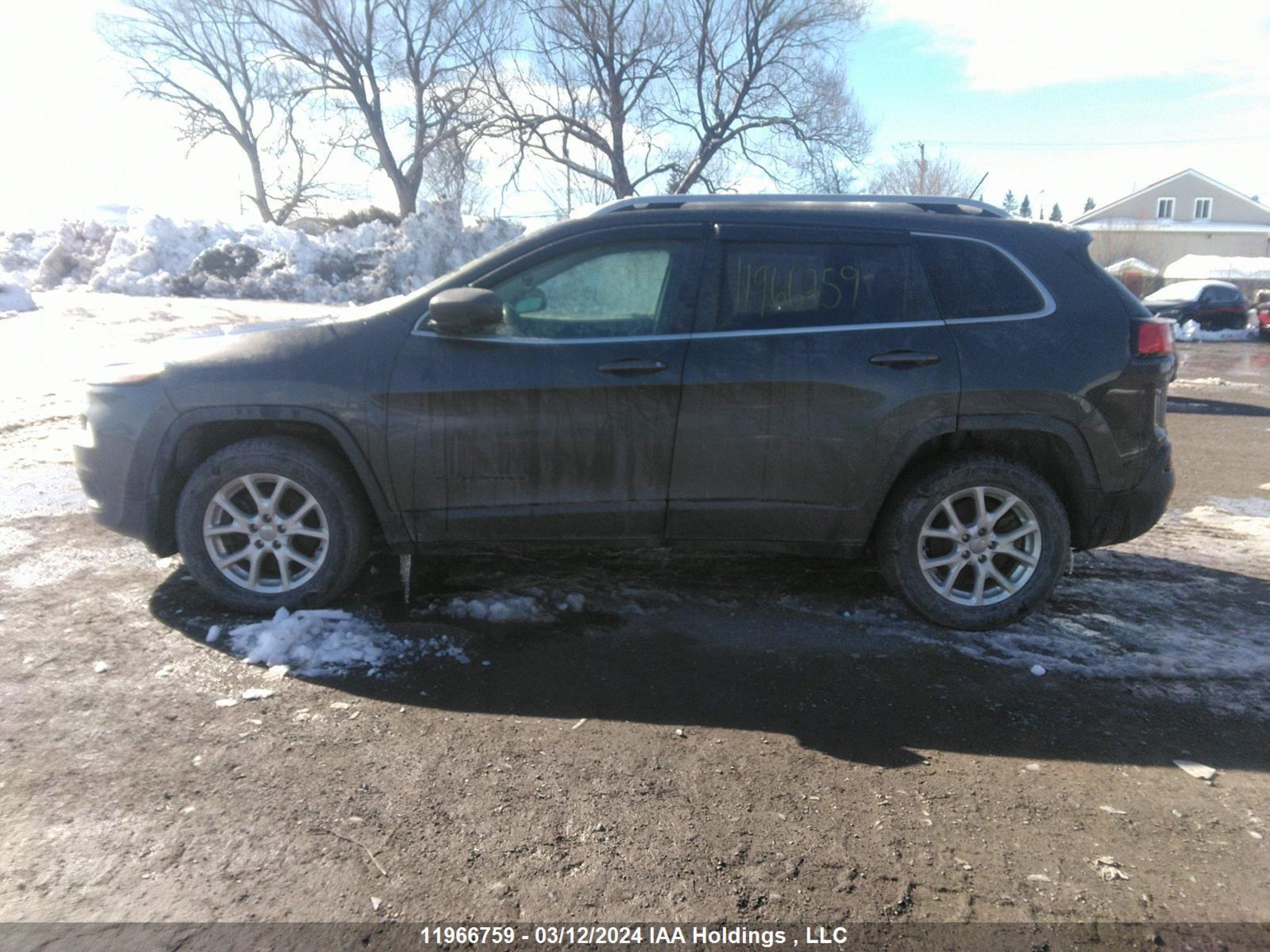 Photo 13 VIN: 1C4PJMCS7EW202841 - JEEP CHEROKEE 