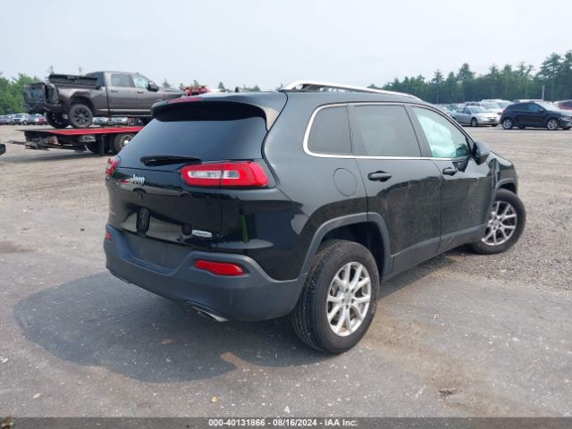 Photo 3 VIN: 1C4PJMCS7HW583840 - JEEP CHEROKEE 