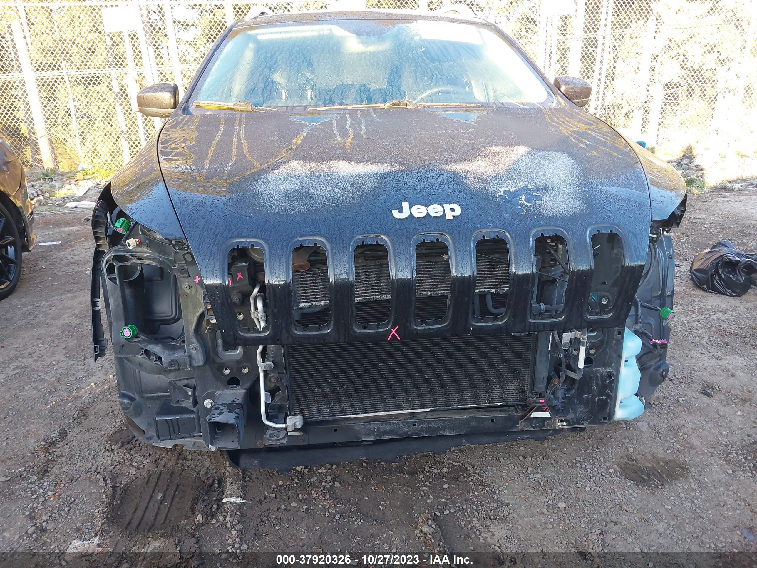 Photo 5 VIN: 1C4PJMCS8FW792274 - JEEP CHEROKEE 