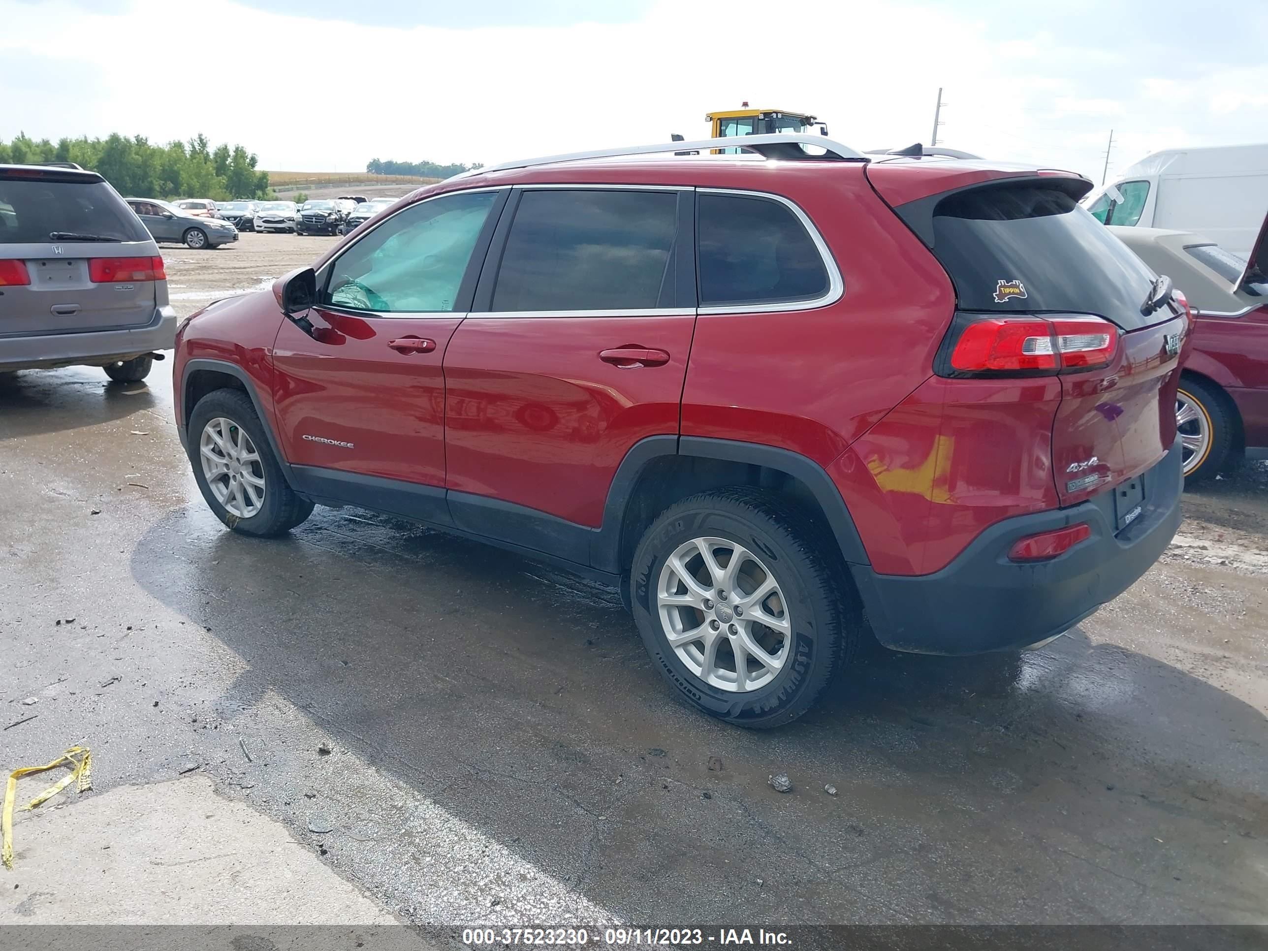 Photo 2 VIN: 1C4PJMCS8GW102749 - JEEP CHEROKEE 