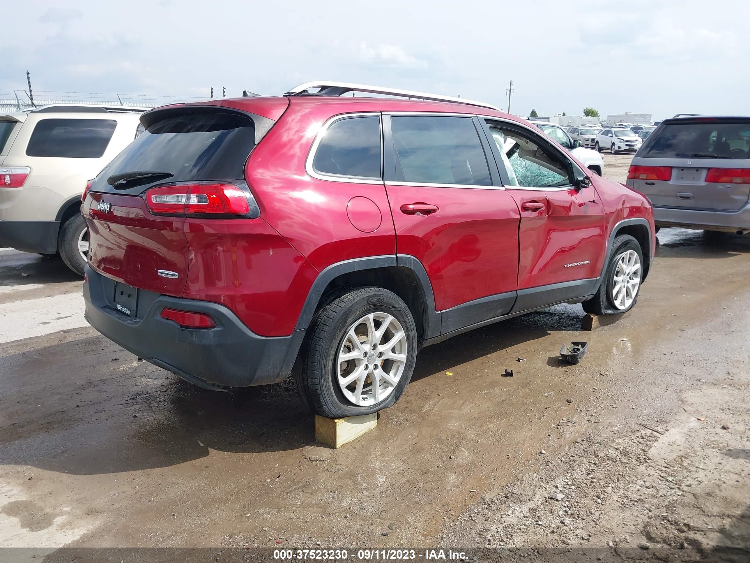 Photo 3 VIN: 1C4PJMCS8GW102749 - JEEP CHEROKEE 