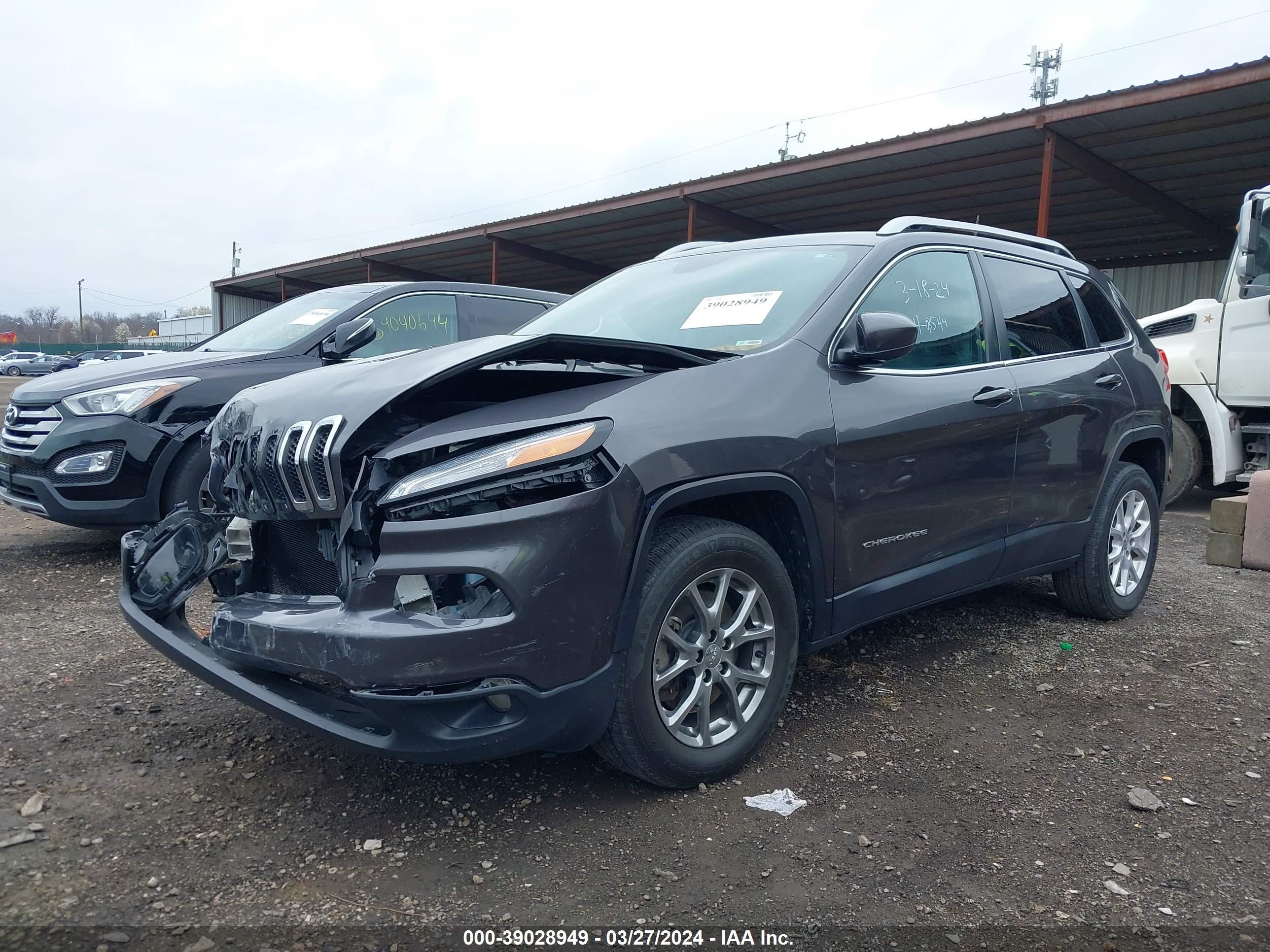 Photo 1 VIN: 1C4PJMCS8GW132141 - JEEP CHEROKEE 