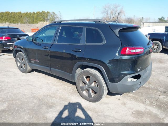 Photo 2 VIN: 1C4PJMCS8GW285764 - JEEP CHEROKEE 