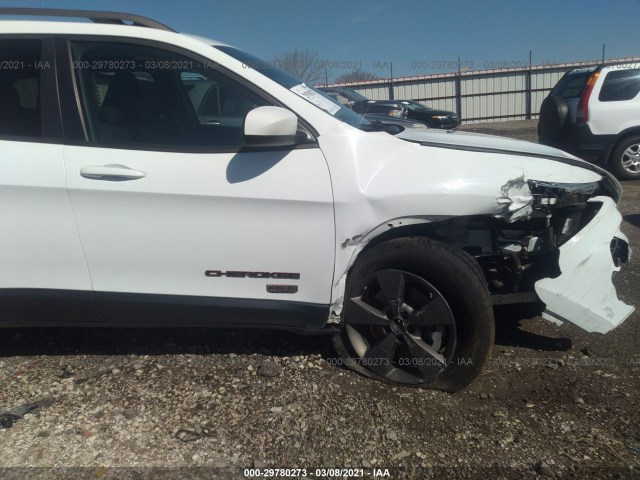 Photo 5 VIN: 1C4PJMCS9GW267841 - JEEP CHEROKEE 