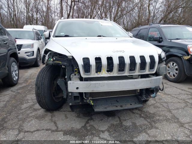 Photo 5 VIN: 1C4PJMCSXGW368094 - JEEP CHEROKEE 