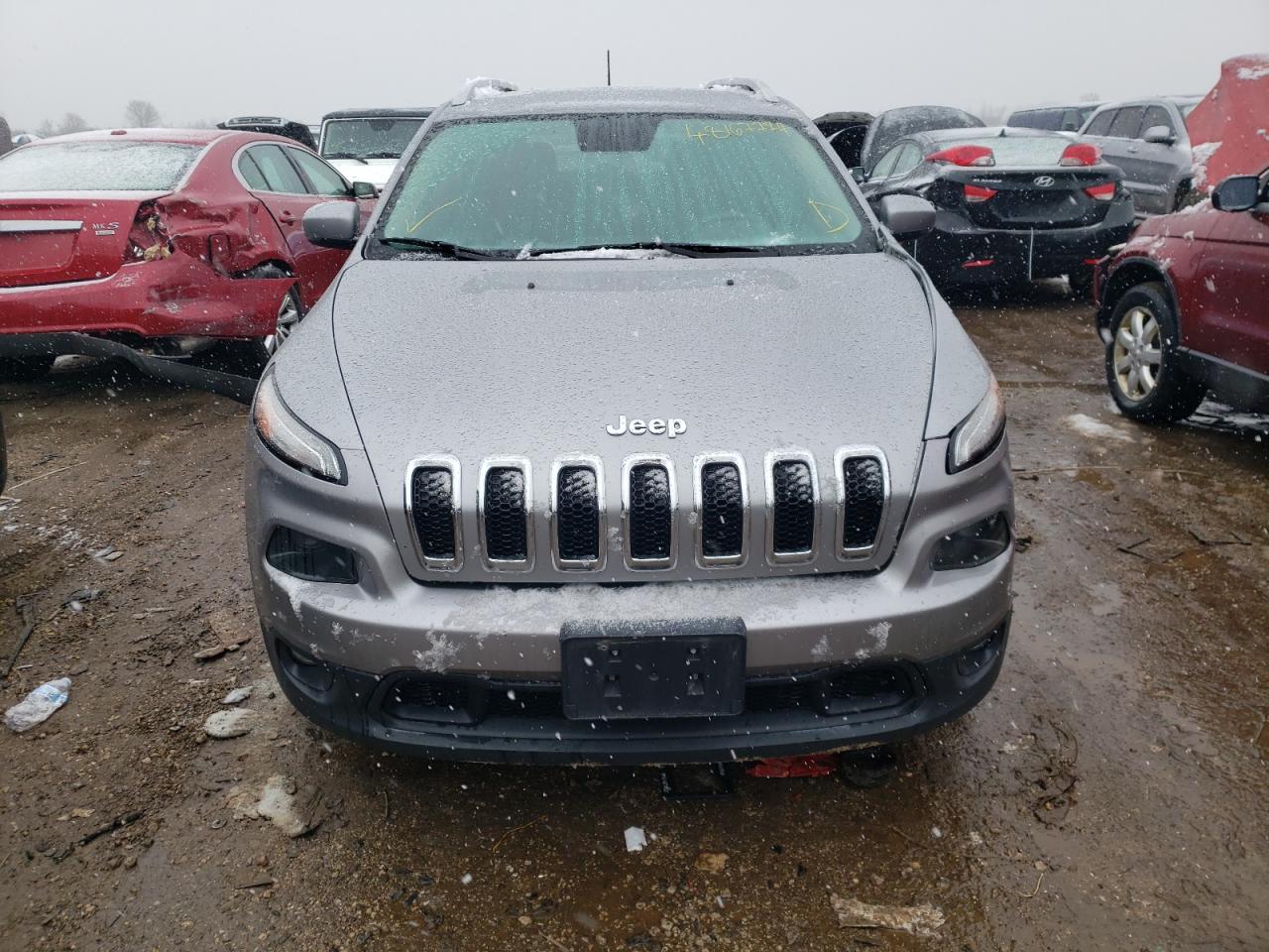 Photo 4 VIN: 1C4PJMCSXGW372596 - JEEP GRAND CHEROKEE 