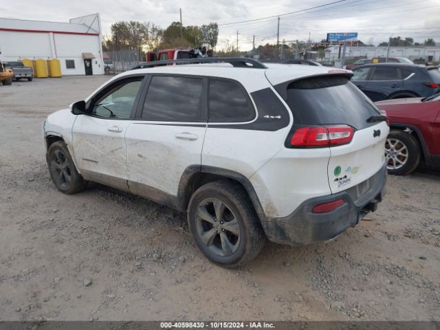 Photo 2 VIN: 1C4PJMCX0JD505770 - JEEP CHEROKEE 