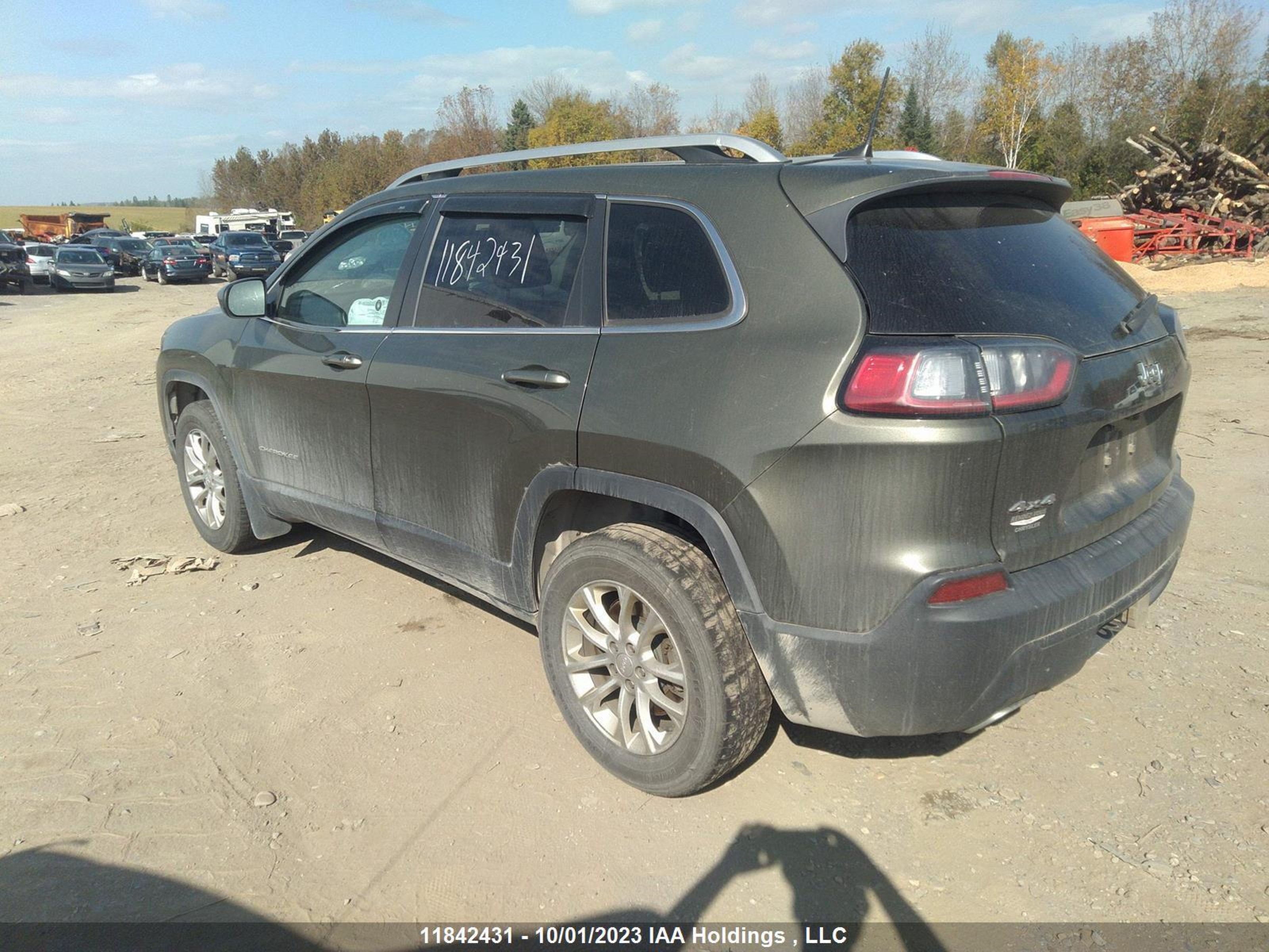 Photo 2 VIN: 1C4PJMCX7KD177085 - JEEP CHEROKEE 