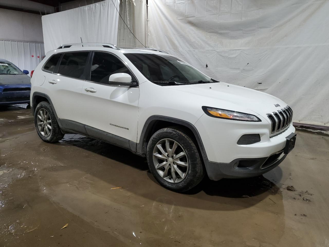 Photo 3 VIN: 1C4PJMDB3JD609737 - JEEP CHEROKEE 