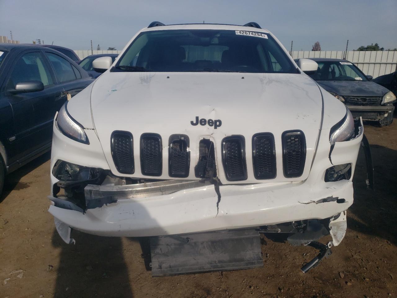 Photo 4 VIN: 1C4PJMDB7JD562521 - JEEP GRAND CHEROKEE 