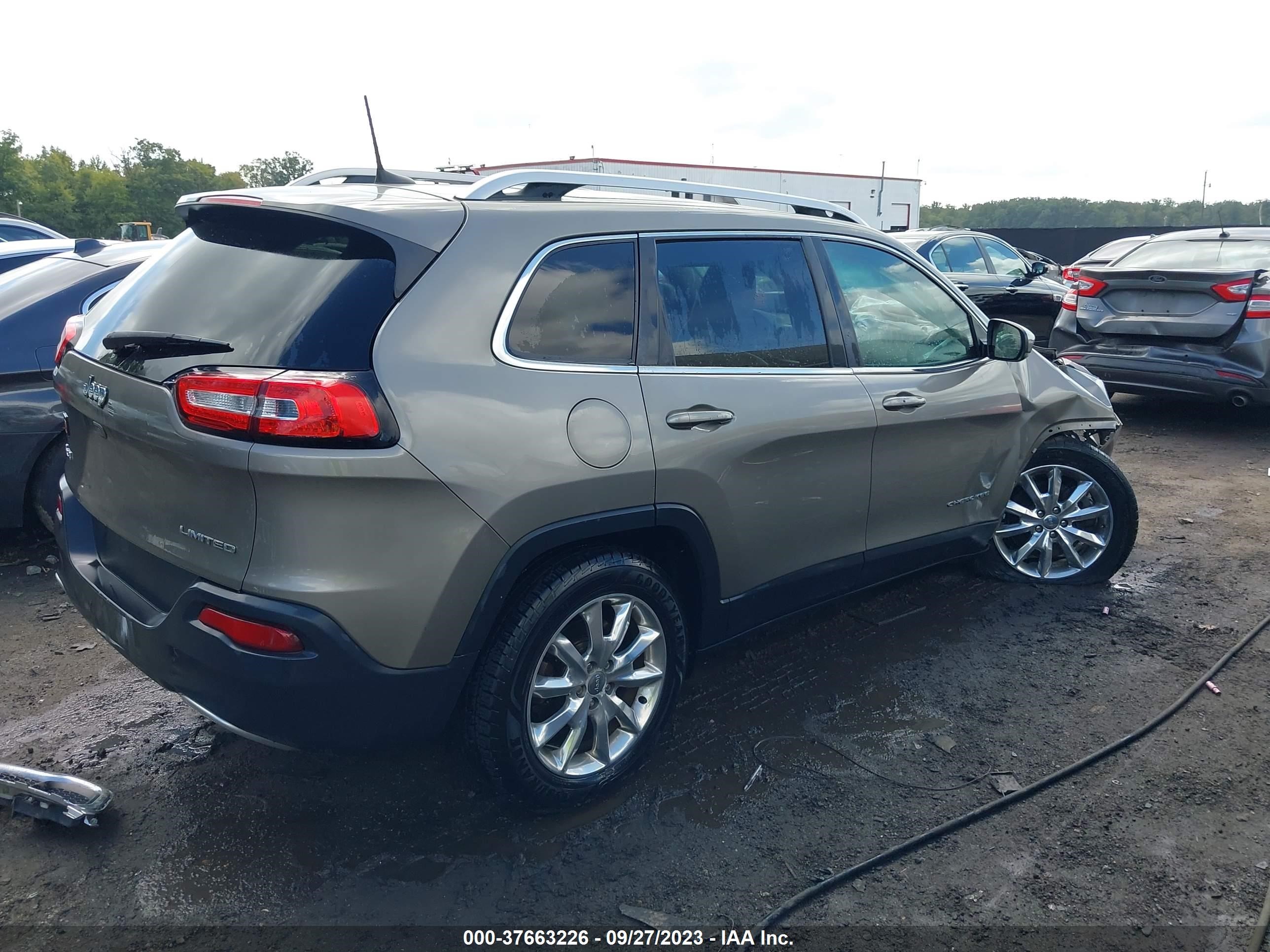 Photo 3 VIN: 1C4PJMDB9GW373074 - JEEP CHEROKEE 