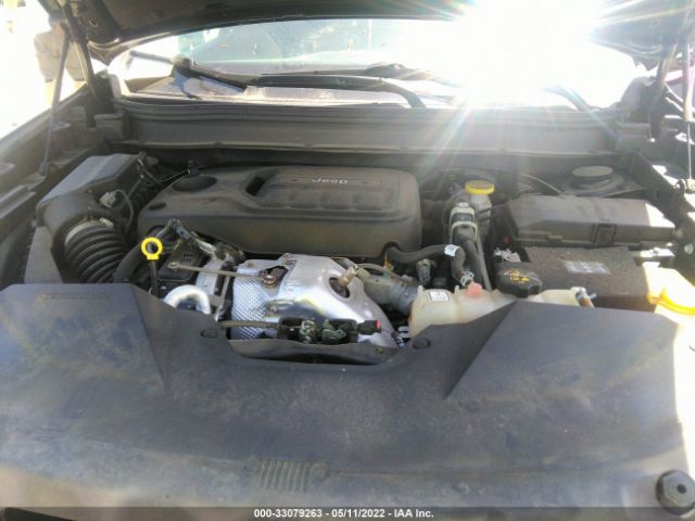 Photo 9 VIN: 1C4PJMDN1KD148789 - JEEP CHEROKEE 