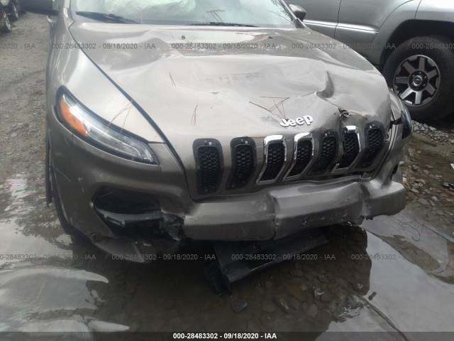 Photo 5 VIN: 1C4PJMDS2GW310558 - JEEP CHEROKEE 