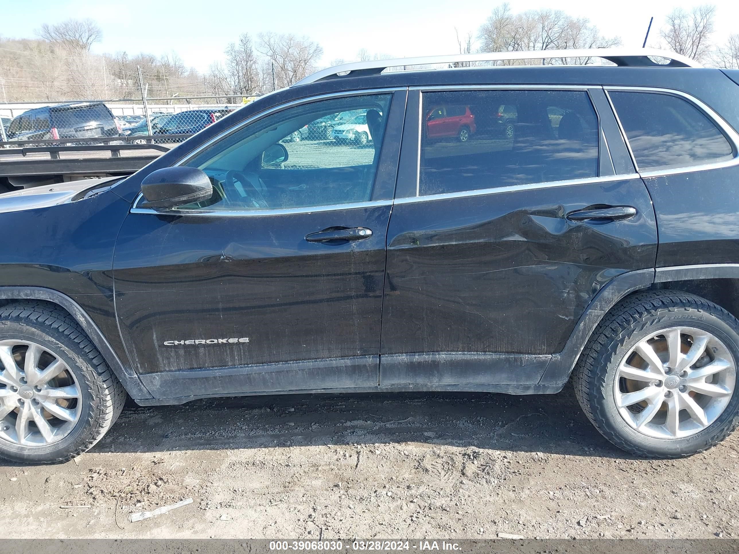 Photo 13 VIN: 1C4PJMDS9GW235423 - JEEP CHEROKEE 