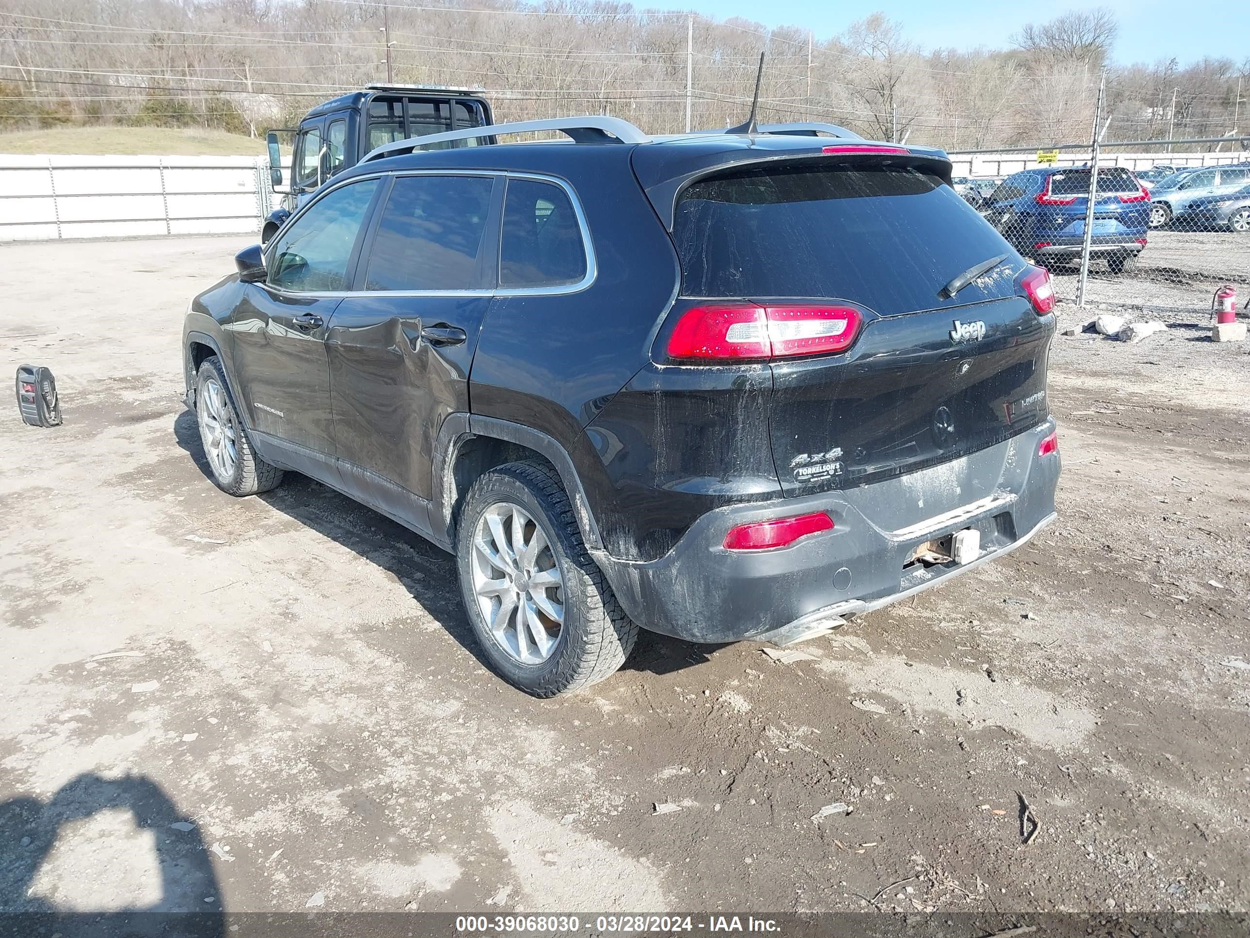 Photo 2 VIN: 1C4PJMDS9GW235423 - JEEP CHEROKEE 