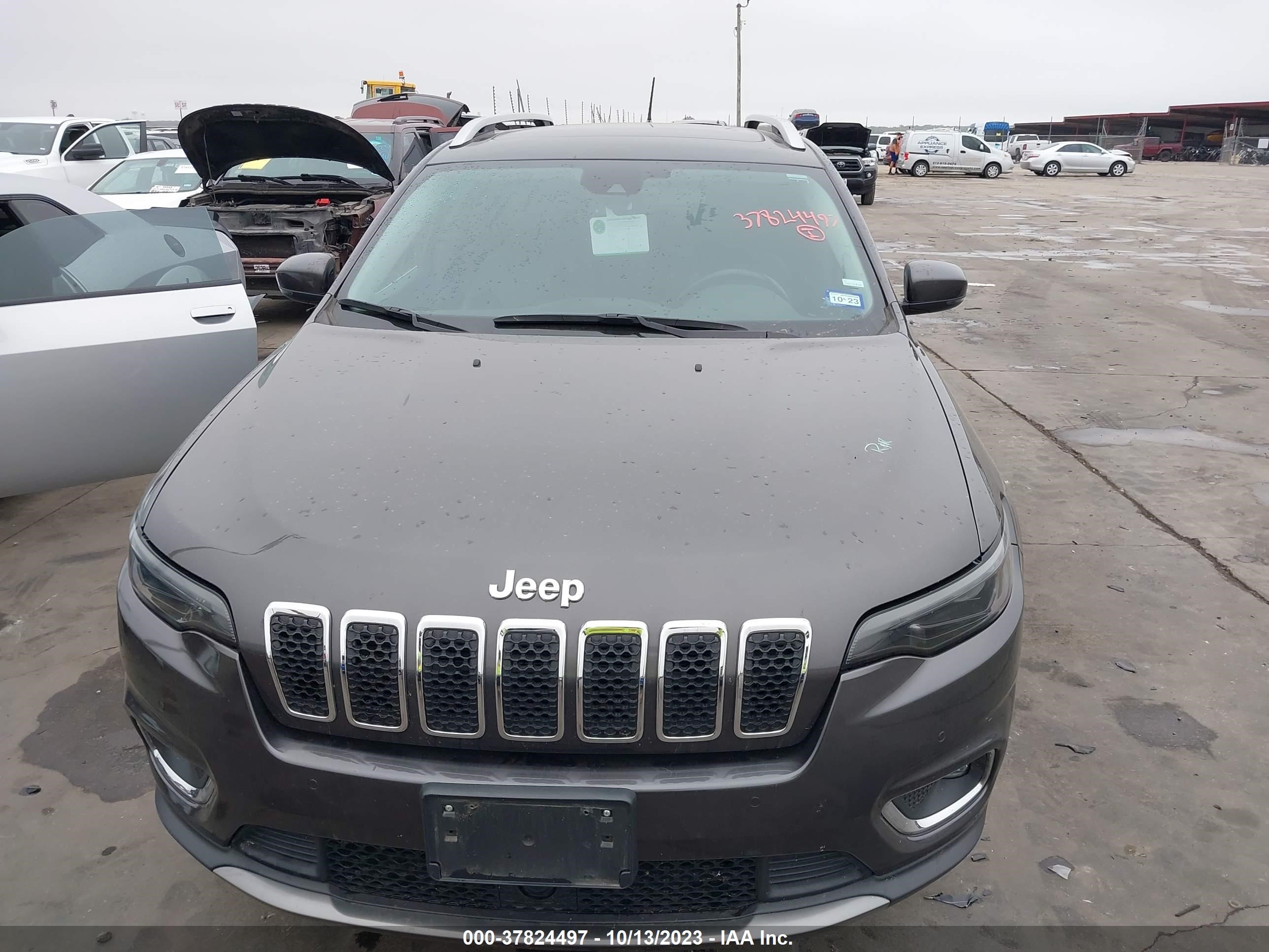 Photo 11 VIN: 1C4PJMDX3MD181118 - JEEP CHEROKEE 