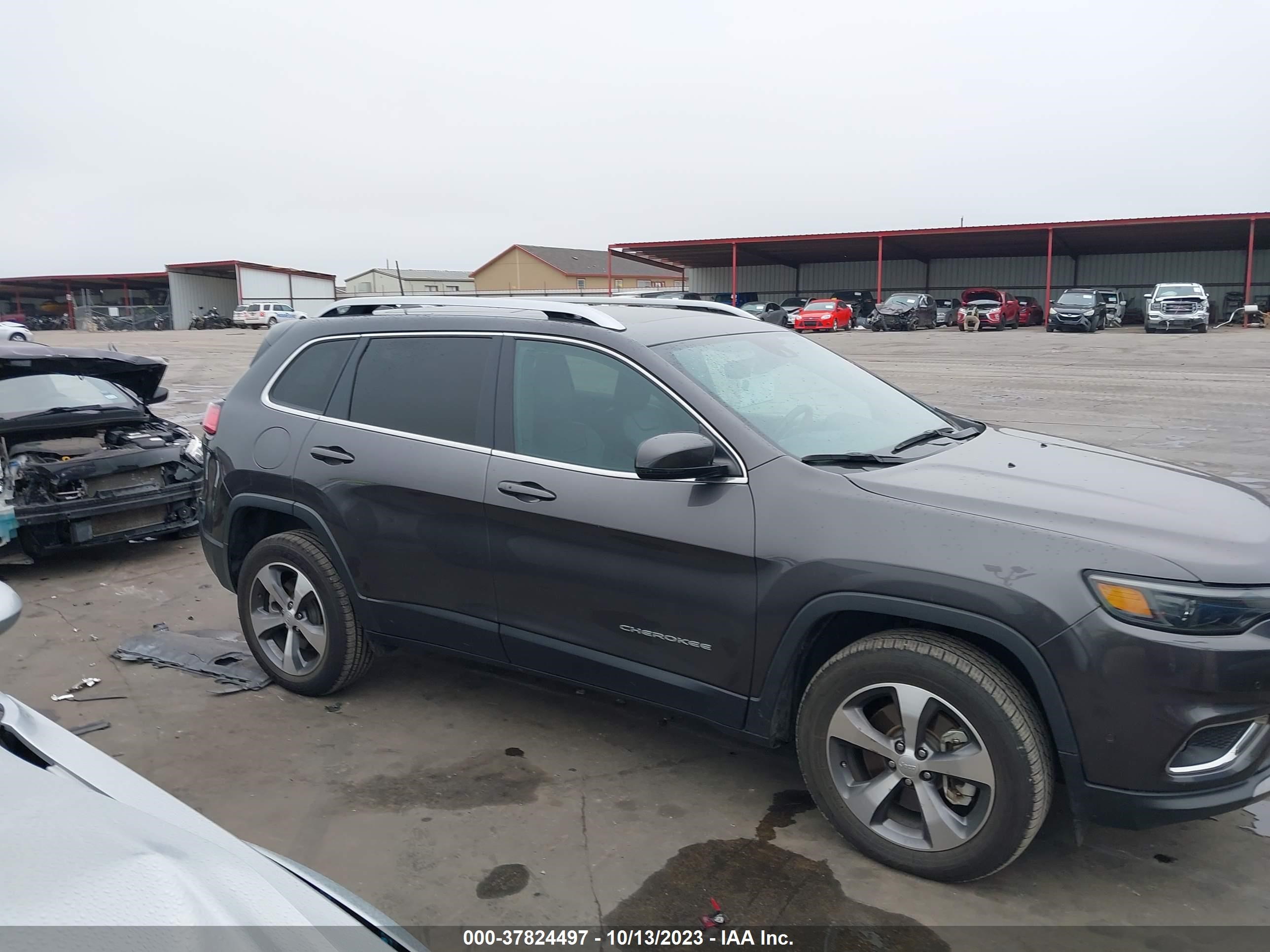 Photo 12 VIN: 1C4PJMDX3MD181118 - JEEP CHEROKEE 