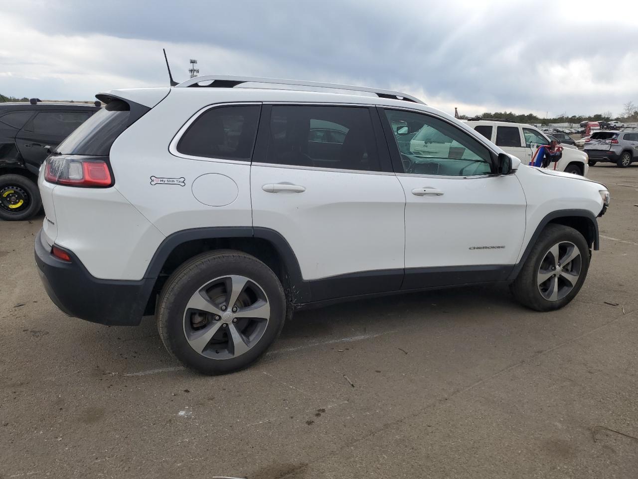 Photo 2 VIN: 1C4PJMDX4KD255529 - JEEP CHEROKEE 