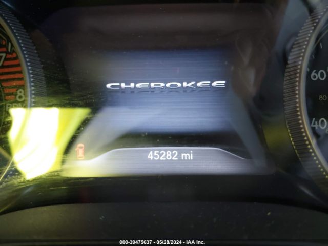 Photo 6 VIN: 1C4PJMDX8KD417310 - JEEP CHEROKEE 