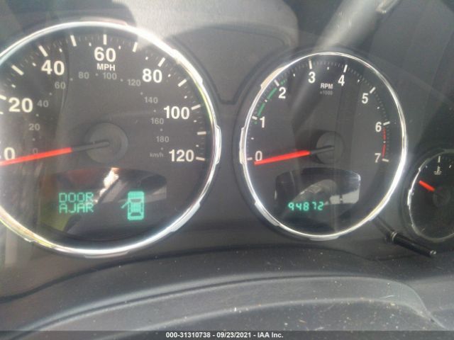 Photo 6 VIN: 1C4PJMFK0CW106557 - JEEP LIBERTY 