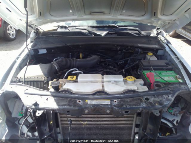 Photo 9 VIN: 1C4PJMFK1CW125182 - JEEP LIBERTY 